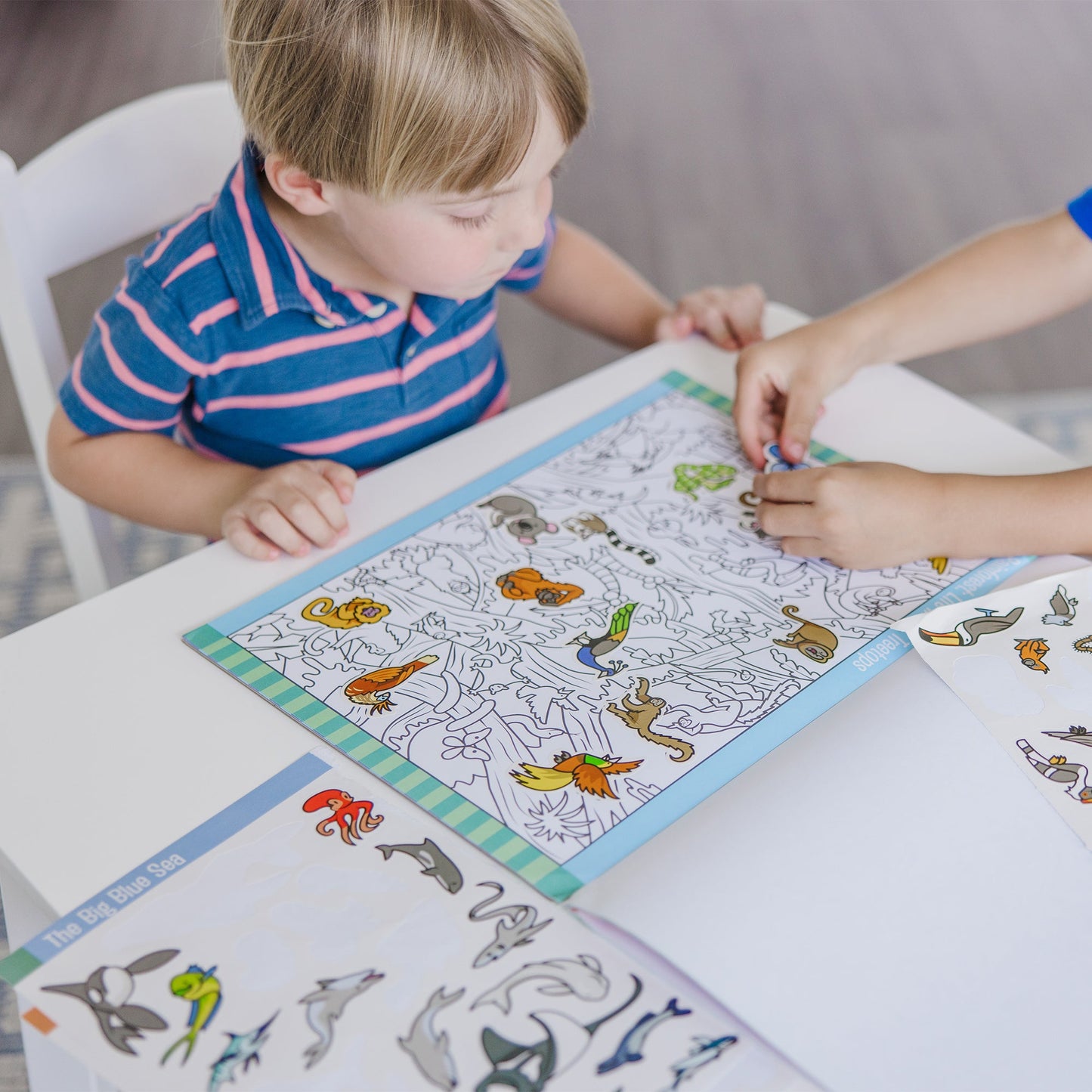 Seek & Find Sticker Pad – Animals